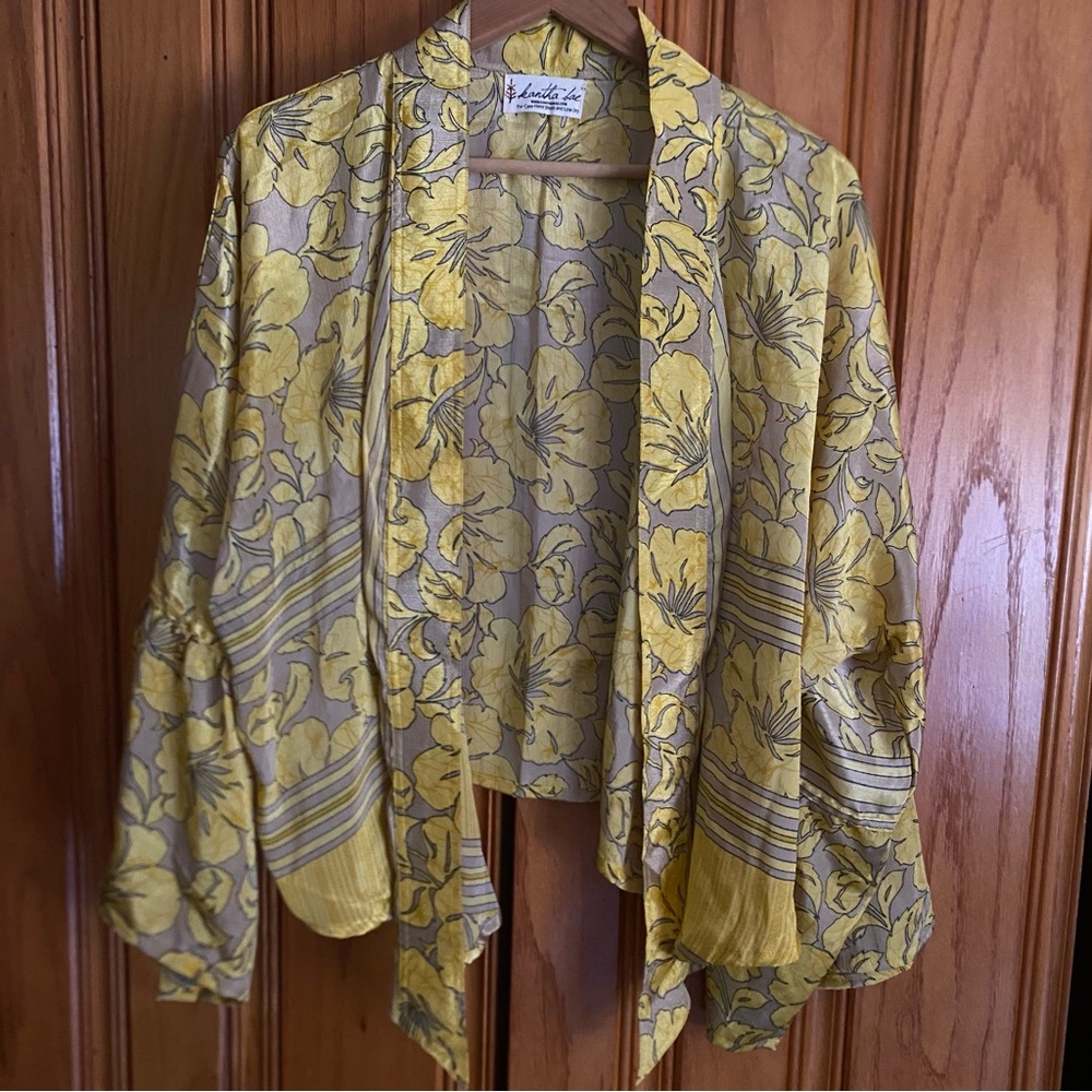 Kantha Bae Yellow Draped Short Shawl
